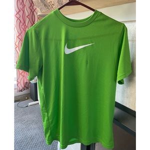 3/$15 Nike swoosh youth large